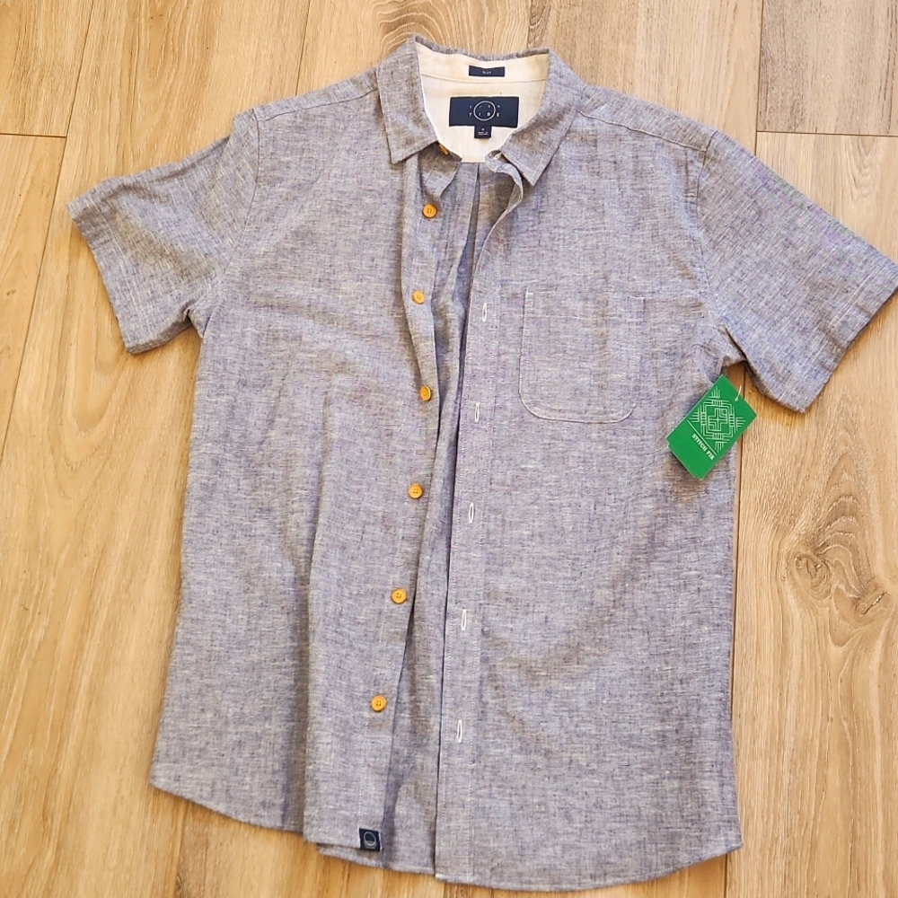 Short sleeve button down